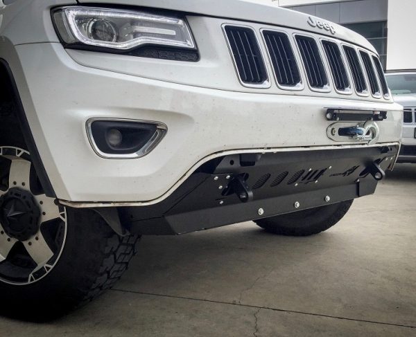 WK2 Grand Cherokee Hidden Winch Mount and Pre Runner 2014